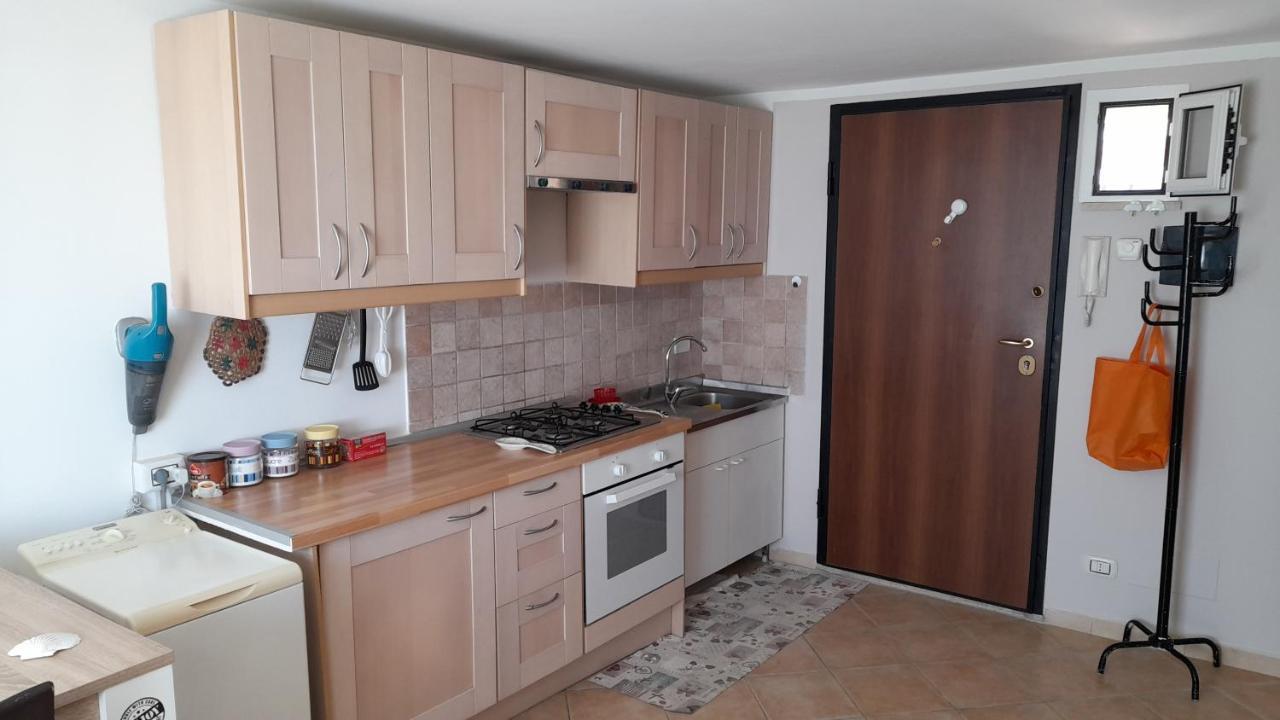 Casina Sulla Sabbia Apartment Torvaianica Exterior photo